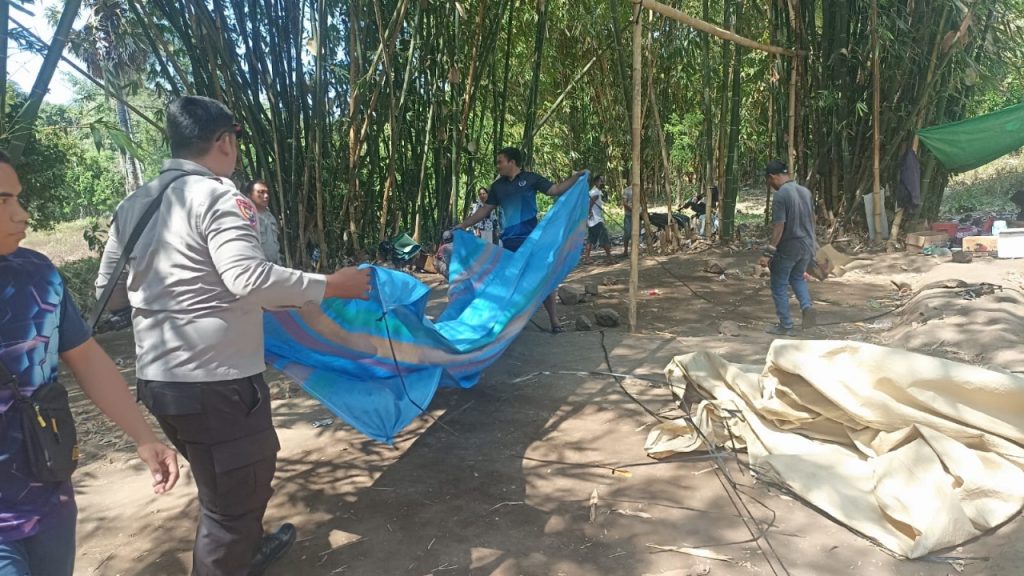 Meresahkan Warga, Polisi Bubarkan Judi Sabung Ayam di Kecamatan Unter Iwes