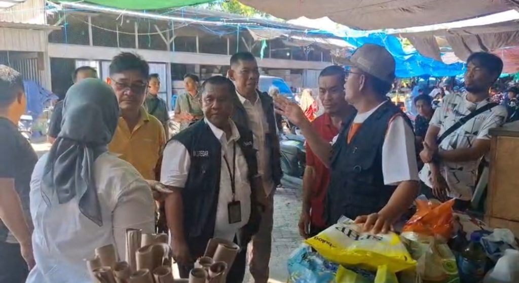 Pastikan Harga Beras Sesuai HET, Bapanas RI dan Satgas Pangan NTB Pantau Harga Beras di Sumbawa