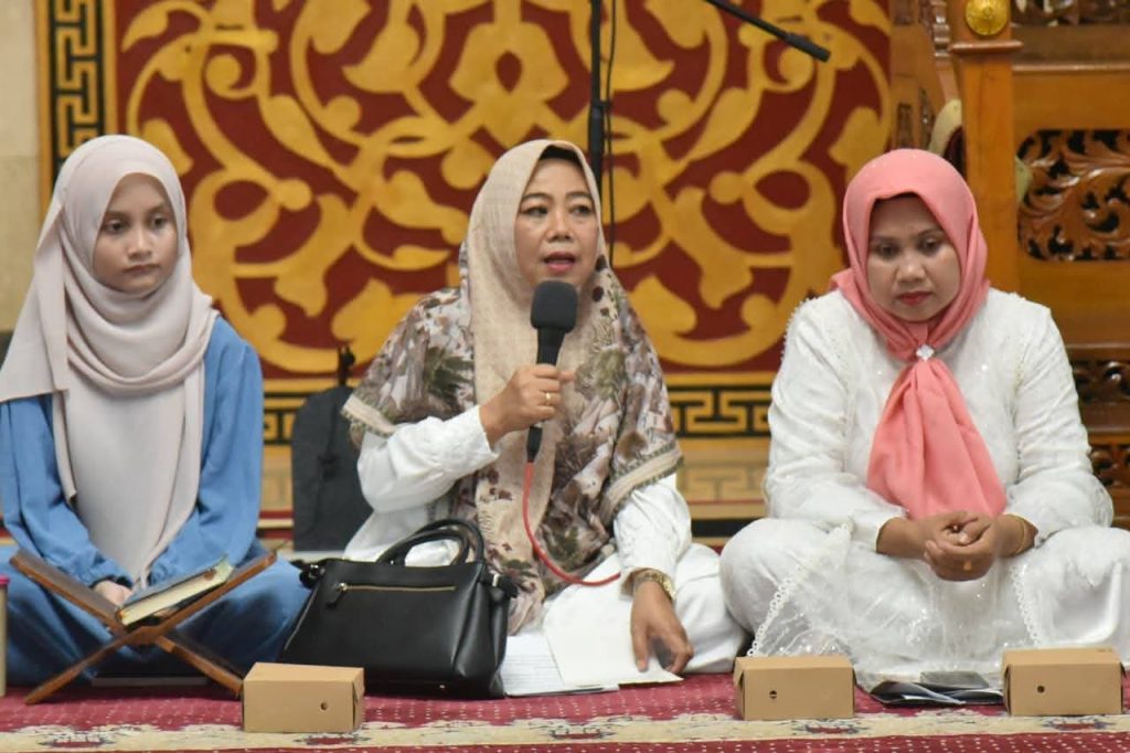 Momentum Pengajian Akbar PHI Ke-97, Ketua GOW Sumbawa Ingatkan Perempuan Adalah Tiang Keluarga dan Masyarakat