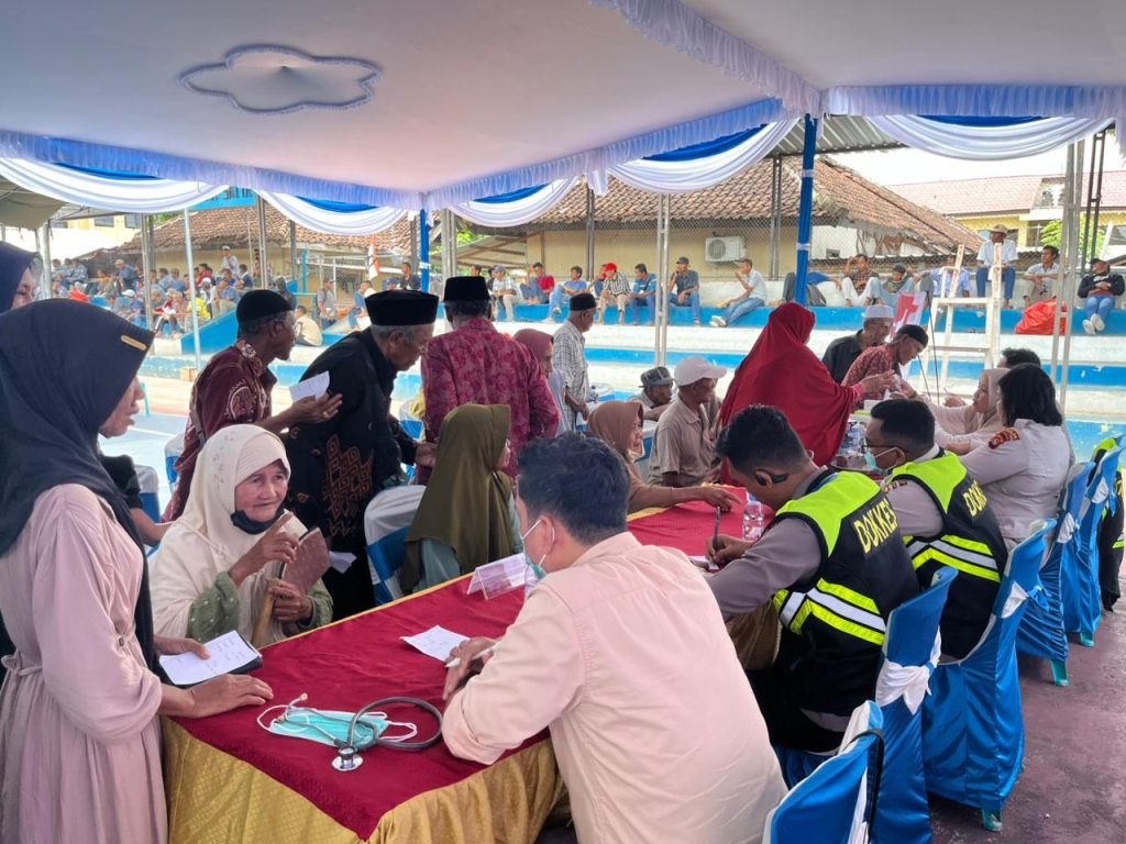 Wujud Hadirnya Polri untuk Masyarakat, Polres Sumbawa Laksanakan Bakti Kesehatan Massal