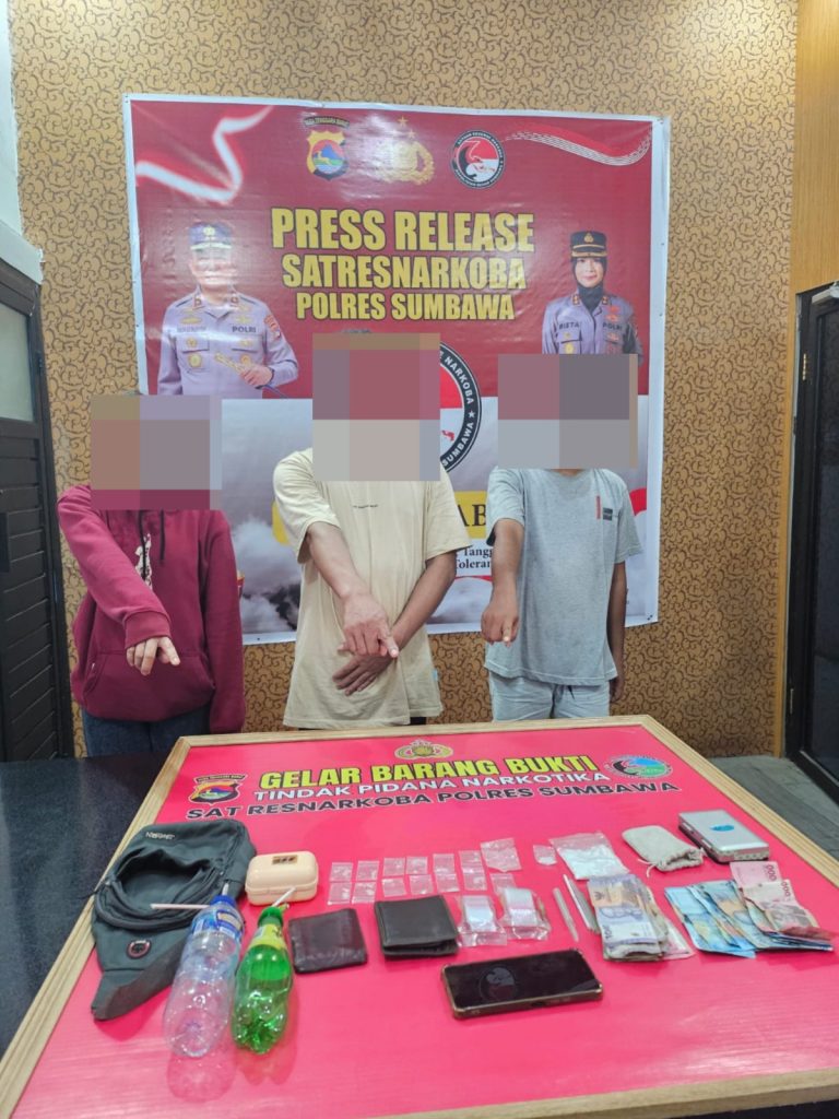 Gerebek Rumah di Maronge, Polres Sumbawa Amankan Tiga Pelaku dan Sita 41,95 Gram Sabu