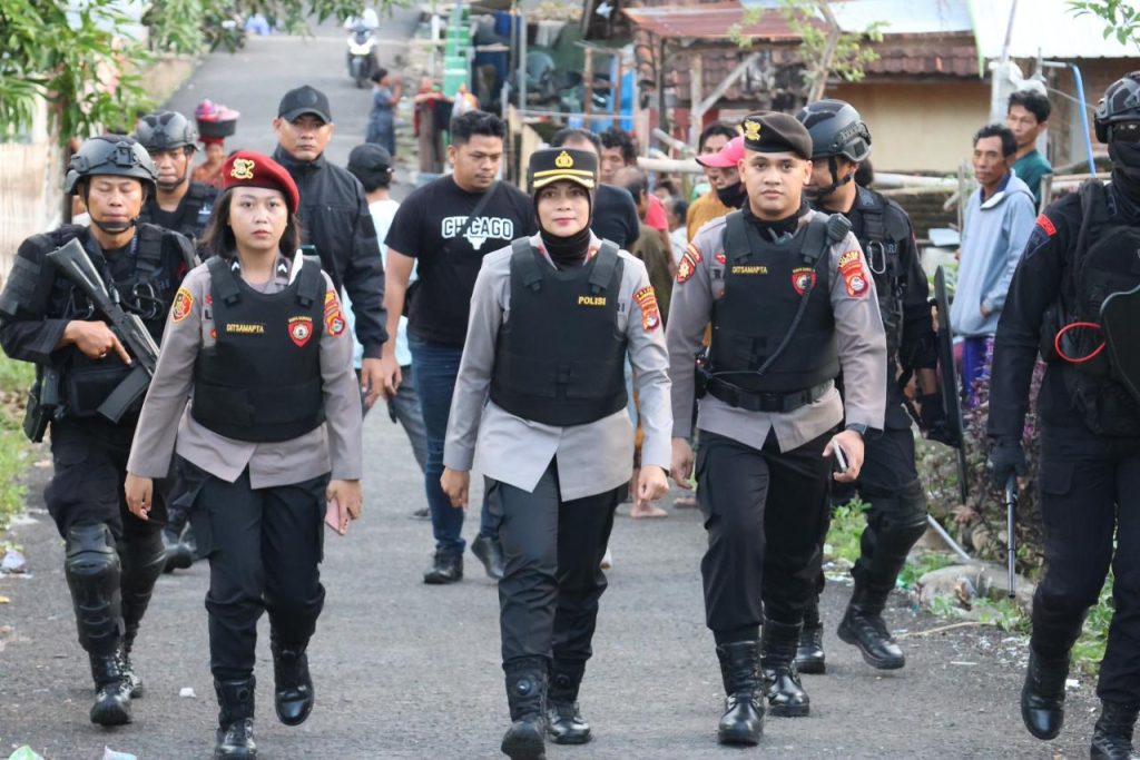 Gerebek Kampung Rawan Narkoba, Polres Sumbawa Sita 12 Poket Sabu dan Pelaku Berhasil Ditangkap