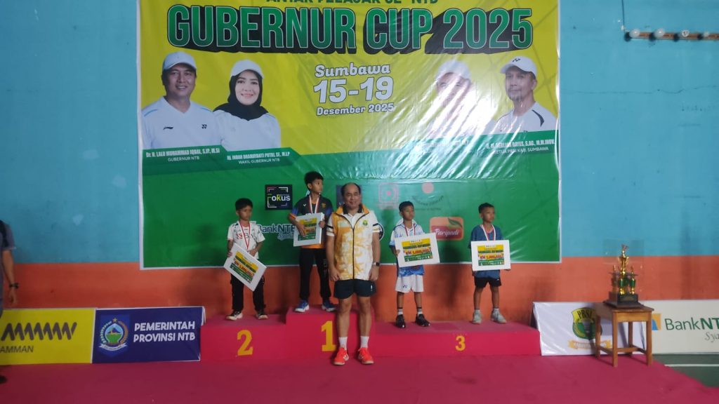 Ketua KONI Sumbawa Apresiasi Suksesnya Kejuaraan Bulutangkis Gubernur Cup 2025