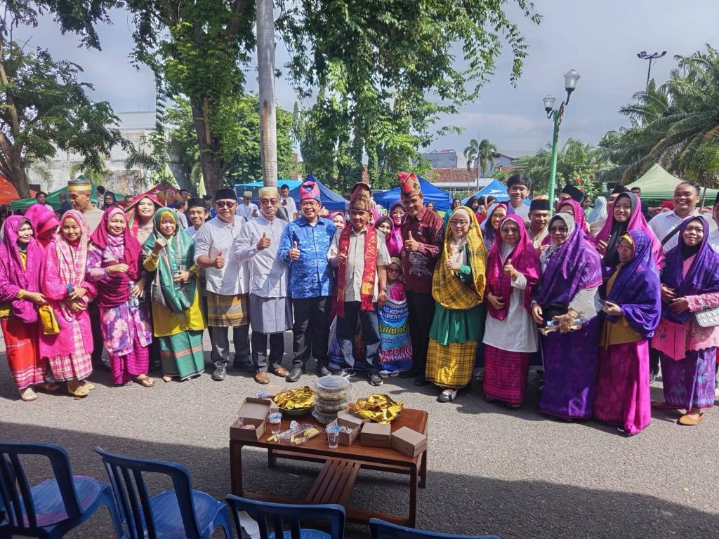 Pawai Budaya Sumbawa, Tampilkan Aneka Budaya dan Kesenian Daerah