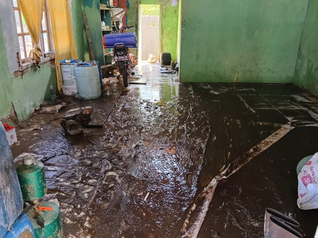 Diguyur Hujan Deras Desa Lebangkar Terendam Banjir, 80 Rumah dan 240 Jiwa Terdampak