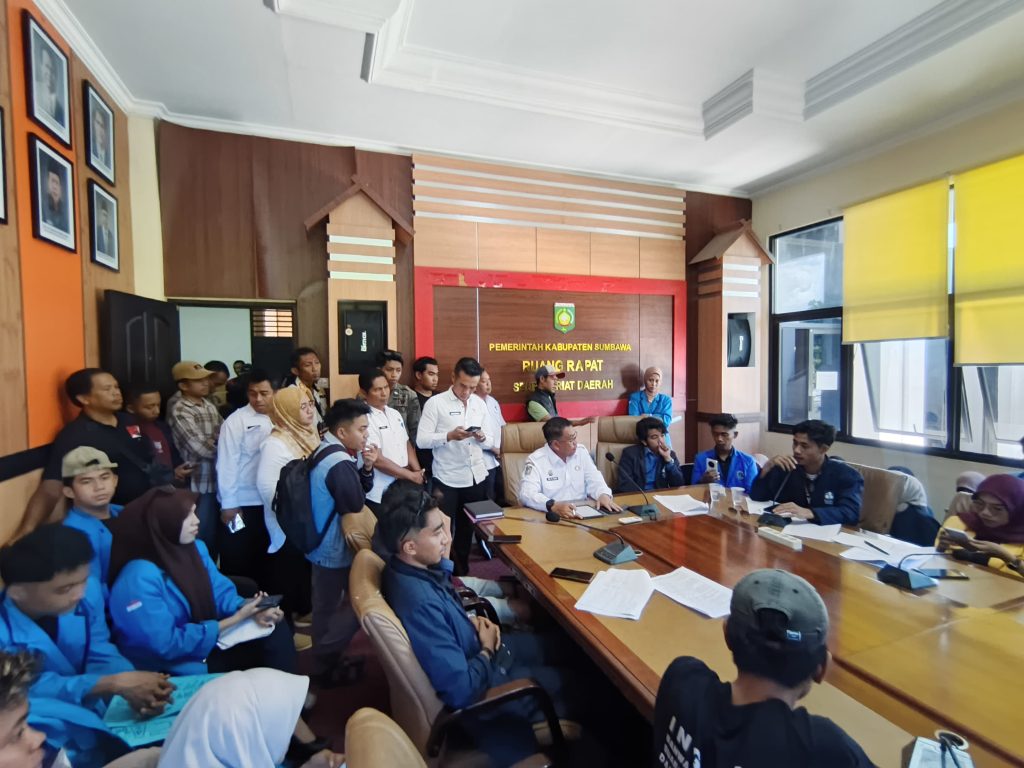 Sumbawa Siapkan Regulasi Untuk Antisipasi Berkembangnya Komunitas LGBTQ