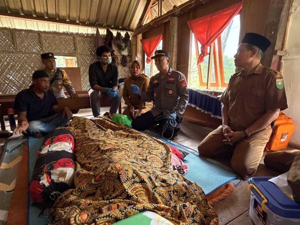 Diduga Mengidap Penyakit Sejak Lama, Seorang Wanita di Sumbawa Ditemukan Tewas Gantung Diri