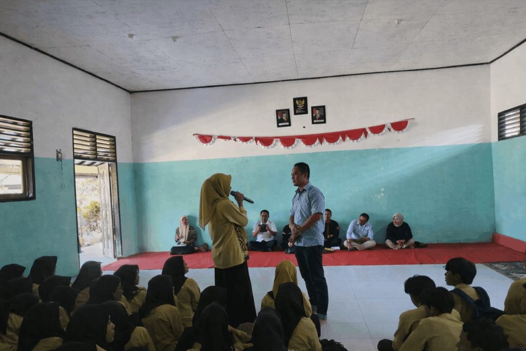 Antisipasi Bahaya Narkoba, Sat Resnarkoba Polres Sumbawa Berikan Edukasi Pada Siswa SMAN Moyo Utara
