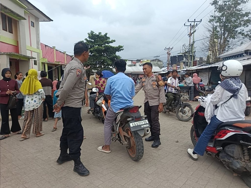 Jaga Kenyamanan Jelang Berbuka Puasa, Polsek Lape Intensifkan Patroli Ngabuburit