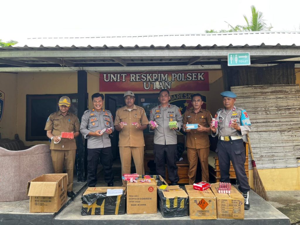 Pastikan Kelancaran Ibadah Ramadan, Forkopimca Utan Gelar Razia dan Sita Ratusan Petasan