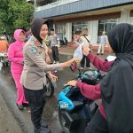 Kapolres Sumbawa Pimpin Aksi Religi dan Pembagian Takjil di Wilayah Alas