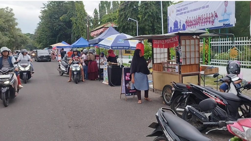 Pedagang Musiman Saat Ramadan, Berharap Pemda Sumbawa Bantu Siapkan Lokasi Jualan