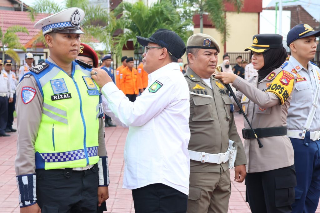 Sambut Hari Raya Idul Fitri, Kapolres Sumbawa Pimpin Apel Gelar Pasukan Ops Ketupat Rinjani 2026