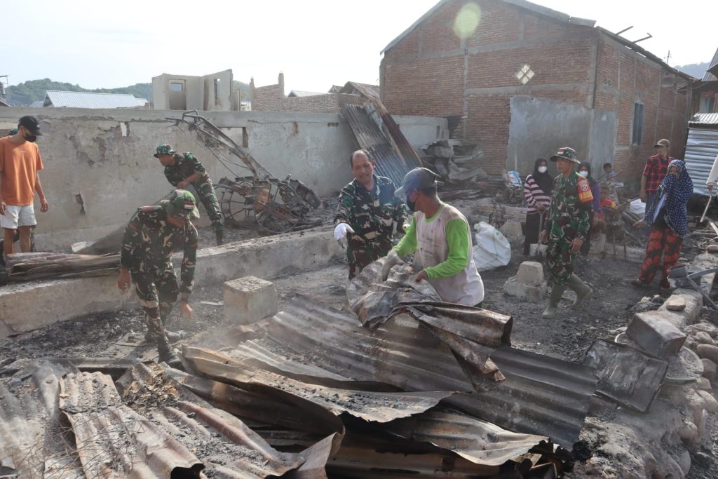 Dandim 1607/Sumbawa Instruksikan Aksi Cepat, Personel TNI Bantu Warga Kalimango