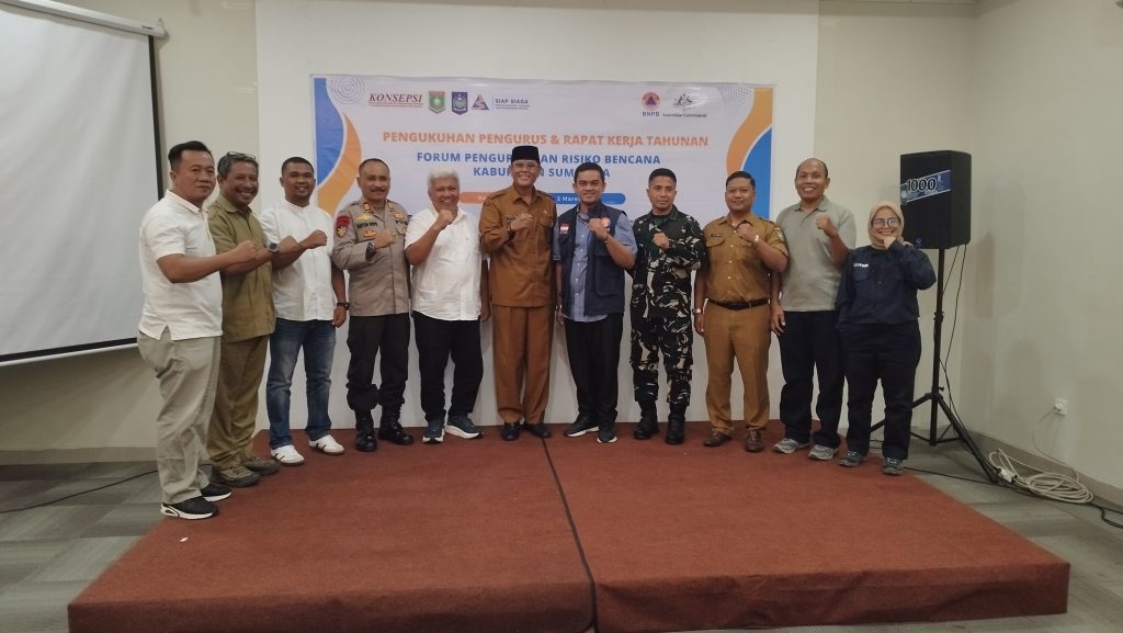 Kukuhkan FPRB Sumbawa, Bupati Jarot Tekankan Literasi dan Kesiapsiagaan Bencana hingga Tingkat RT