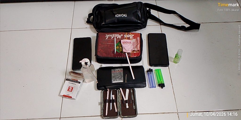 Gerebek Pesta Sabu di Kos-kosan, Polsek Labuhan Badas Amankan Dua Pemuda dan Sejumlah Barang Bukti