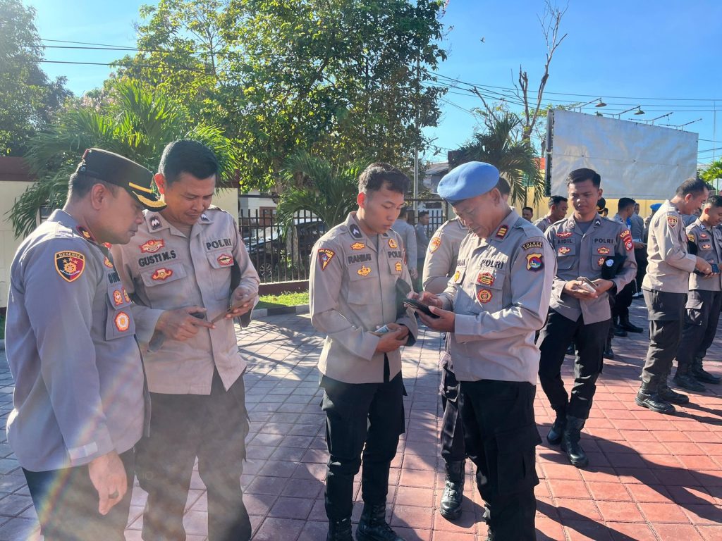 Tingkatkan Kedisiplinan Personel, Propam Polres Sumbawa Gelar Gaktibplin dan Razia Judi Online