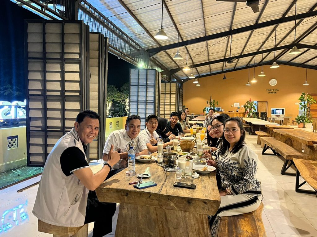 Bupati Sumbawa, Apresiasi Kepedulian Hukum Tim Hotman Paris 911