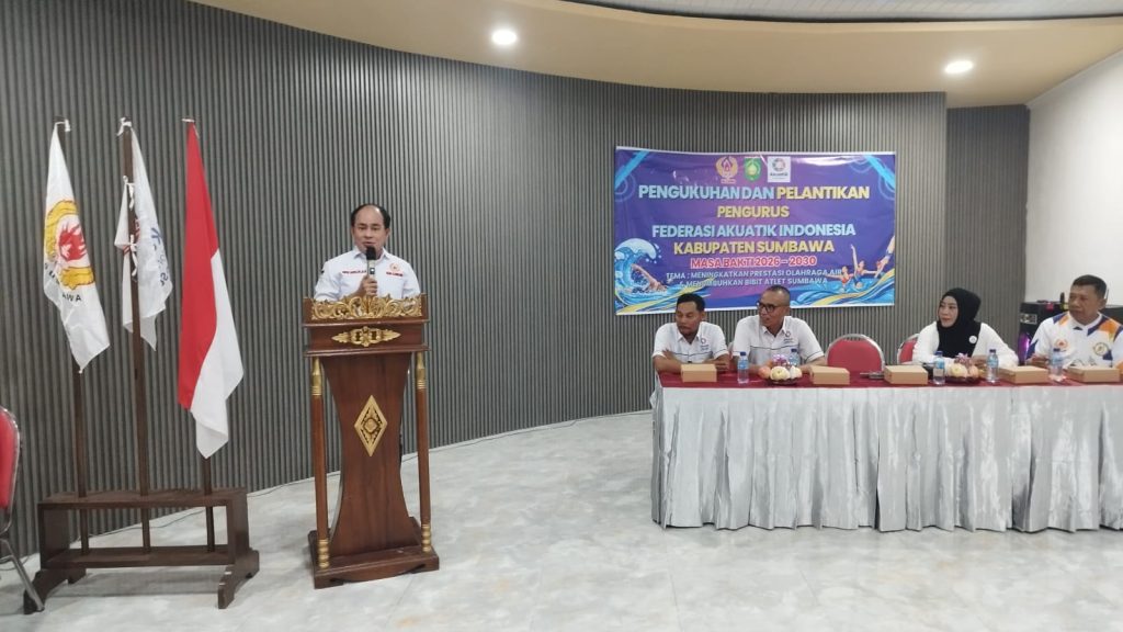 Pengurus Akuatik Sumbawa Resmi Dikukuhkan, Ketua KONI Tekankan Raih Medali di Porprov NTB