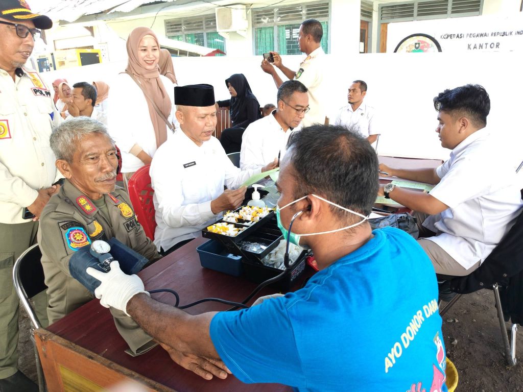 Bantu Masyarakat Yang Membutuhkan, HUT Pol PP ke 76 di Sumbawa Digelar Donor Darah
