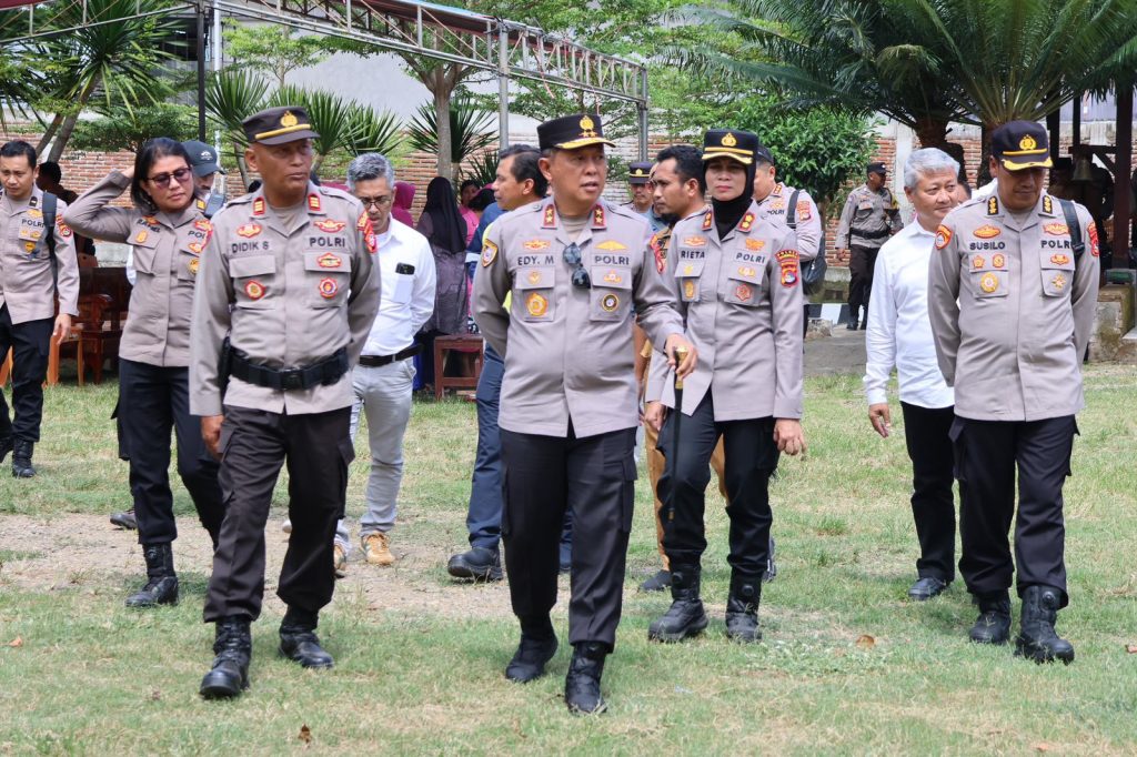 Kunker ke Sumbawa, Kapolda NTB Kunjungi Polsek Lunyuk, Polres Sumbawa dan Asrama Anggota