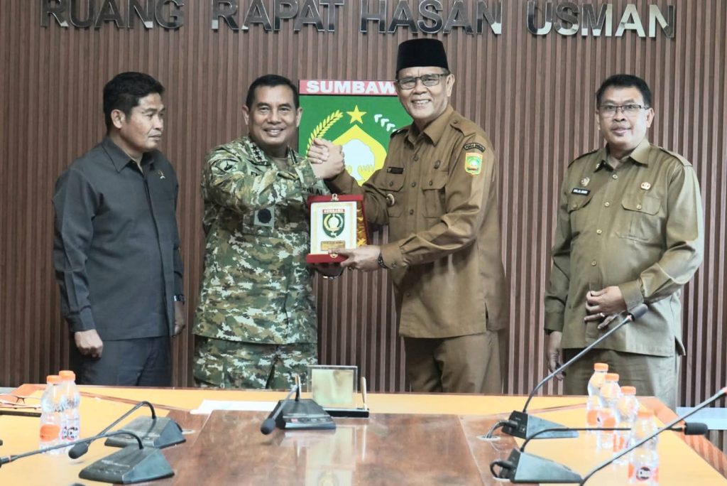 Perkuat Pertahanan Wilayah Selatan, Pemkab Sumbawa Hibahkan Lahan Pembangunan Batalyon Infanteri Marinir