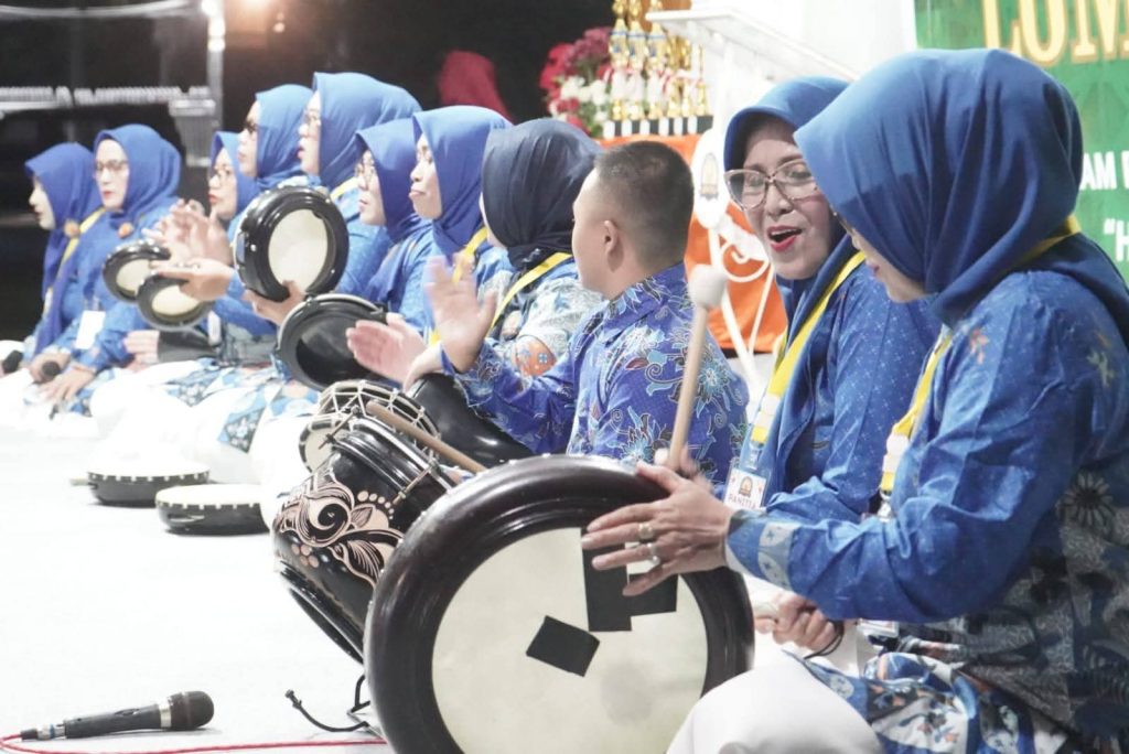 Buka Lomba Sarakal, Bupati Sumbawa Tekankan Pembangunan Moral Harus Seiring Dengan Fisik