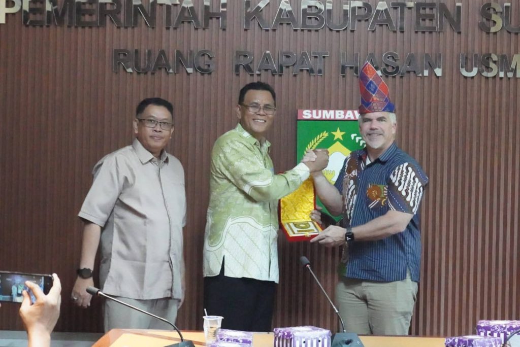 Terima Kunjungan Konjen Amerika Serikat, Bupati Sumbawa Harapan Ada Kerjasama Pengelolaan SDA