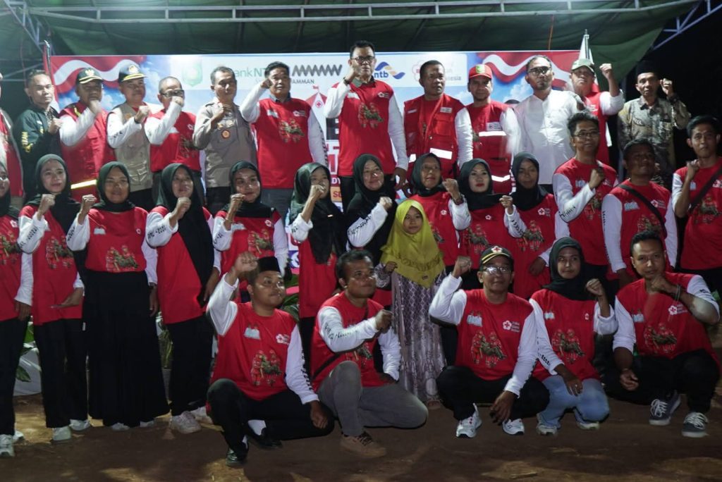 Buka Kemah Bhakti dan Lomba PMR ke III, Bupati Sumbawa Tekankan PMR Tanamkan Empati dan Jiwa Kemanusiaan