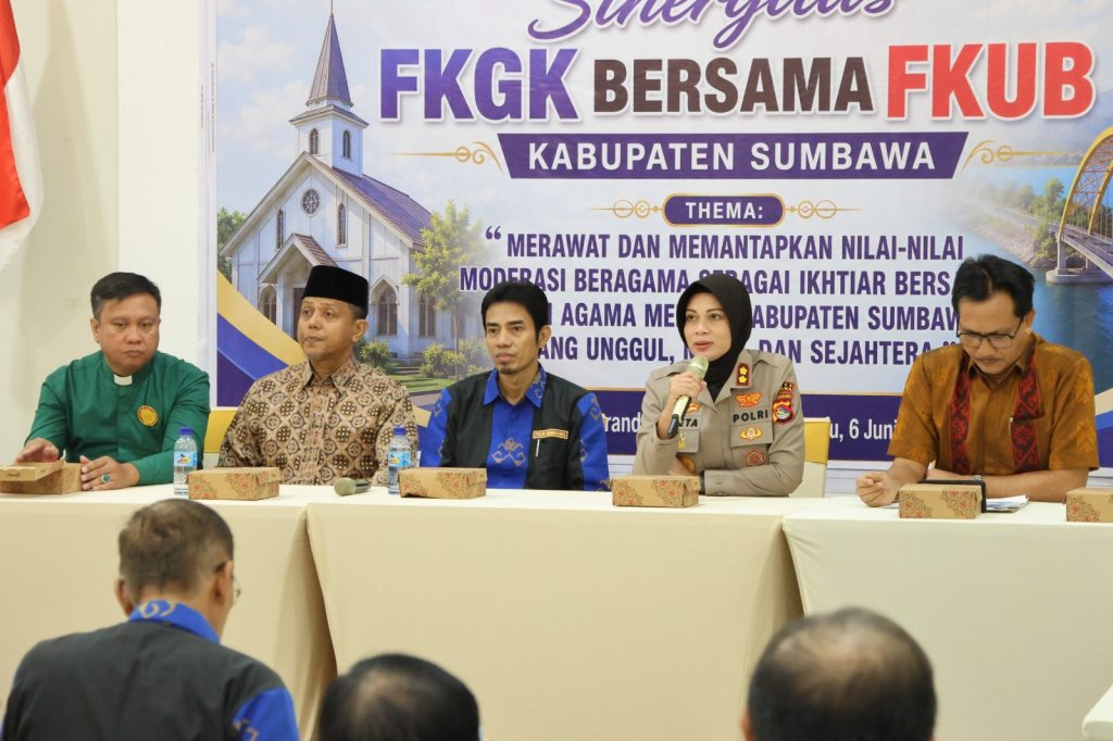 Perkuat Moderasi Beragama, Kapolres Sumbawa Hadiri Bincang Sinergitas Tokoh Agama