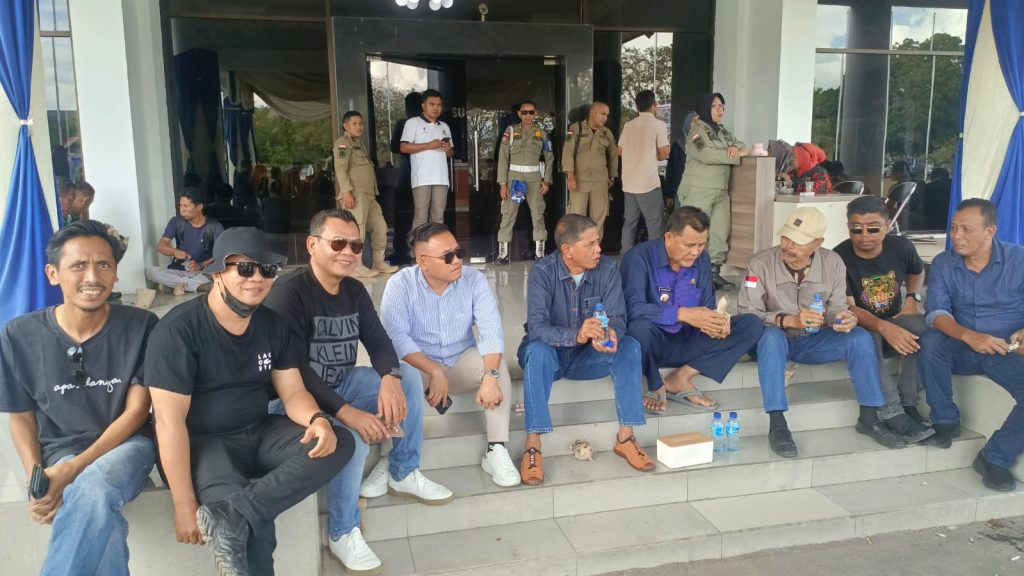 Bupati Sumbawa Dikaitkan Dengan Organisasi Terlarang, NasDem Sumbawa Kecam Pernyataan Orator Aksi Demo 116