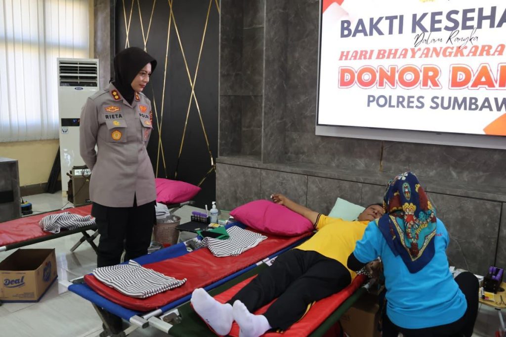 Sambut Hari Bhayangkara Ke-80, Polres Sumbawa Gelar Bakti Kesehatan Donor Darah