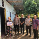 Sambut Hari Bhayangkara Ke-80, Polsek Rhee Salurkan Bansos Bagi Warga Membutuhkan