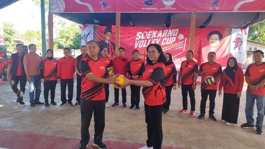 Usung Semangat “Satukan Tekad Menangkan Rakyat,” Soekarno Volley Cup 2026 Resmi Dibuka di Ngeru