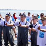 Dukung Gerakan Tobat Ekologis Nasional 2 Miliar Pohon, Bupati Sumbawa Ikuti Aksi Mangrove For Life