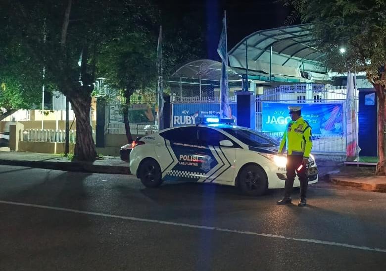 Cegah Gangguan Kamtibmas, Sat Lantas Polres Sumbawa Intensifkan Patroli Blue Light di Malam Hari
