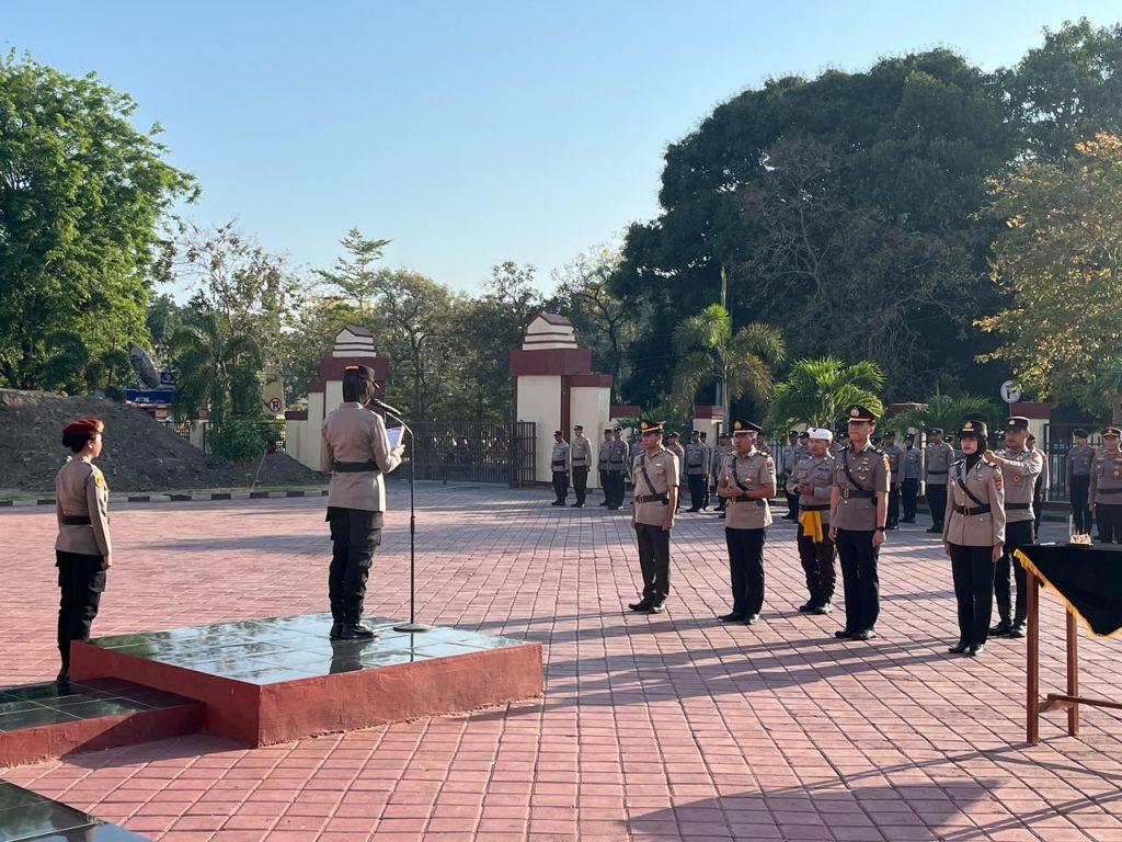 Kapolres Sumbawa Pimpin Sertijab Kabag SDM dan Kasat Lantas, Tekankan Dinamika Organisasi dan Peningkatan Kinerja